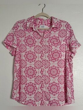 croft & barrow women's Large Top Pink/white Medallion Short-Sleeve